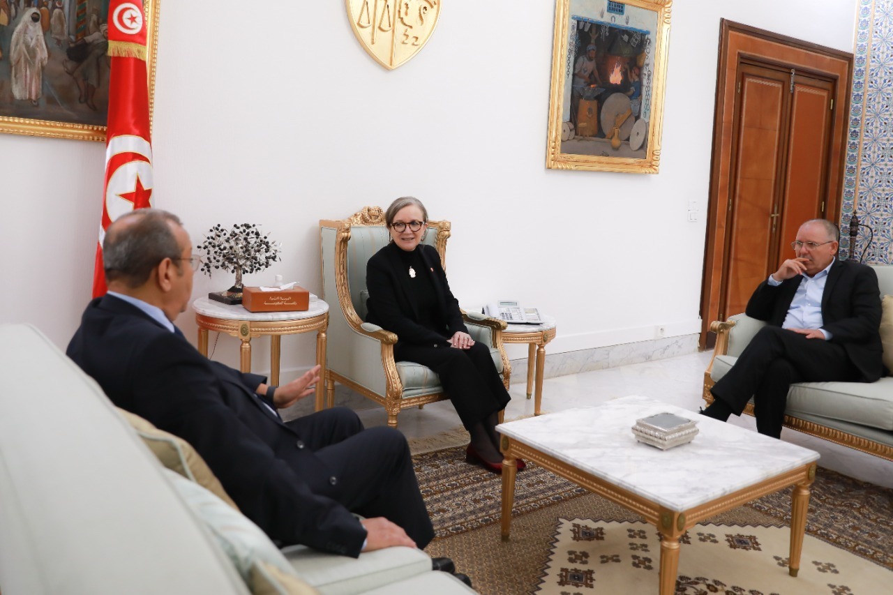 مهدت لها نجلاء بودن في "القصبة"  .. لقاءات "وازنة" لسحب البساط من تحت المعارضة